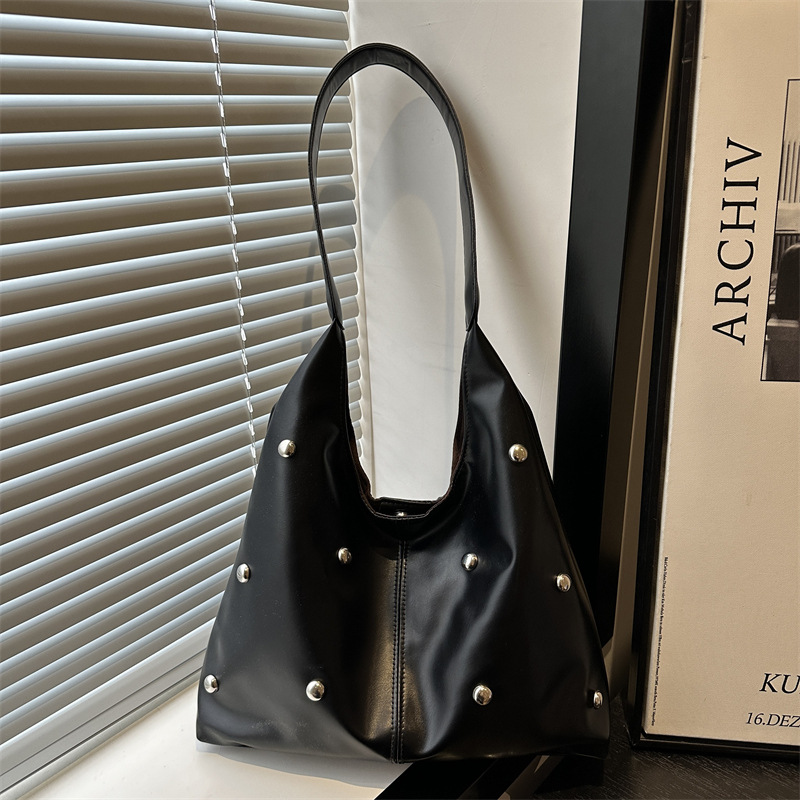 2025 Trendy Underarm Shoulder Bag with Rivets - Minimalist Casual PU Women's Bag