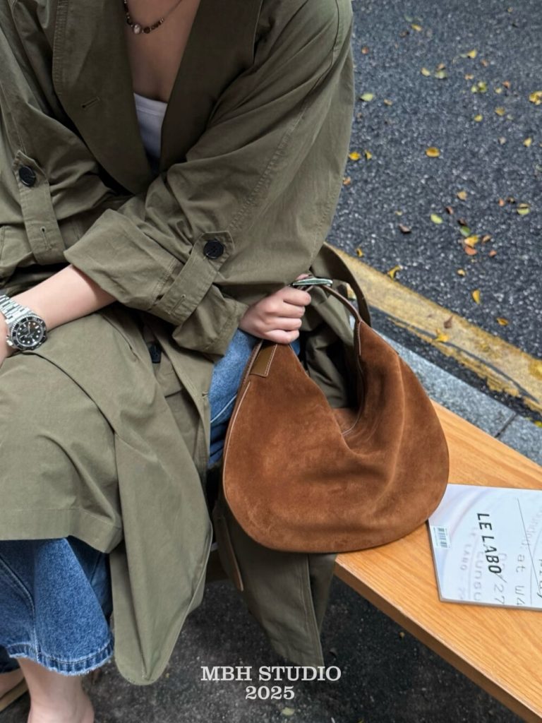 MBH Niche Design Vintage Frosted Leather Crescent Bag Large Capacity Commuter Underarm Shoulder Bag